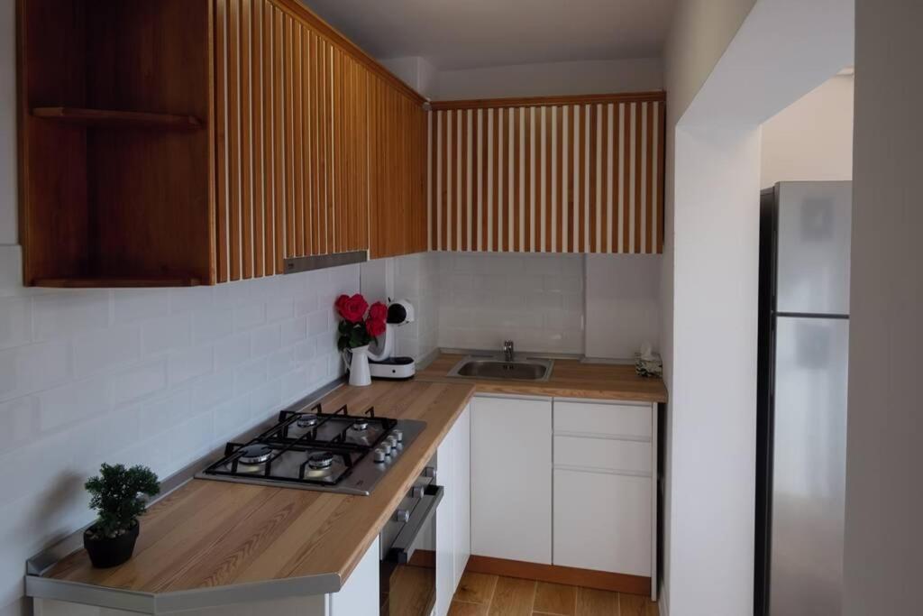 Studio With A View In City Center Търговище Екстериор снимка