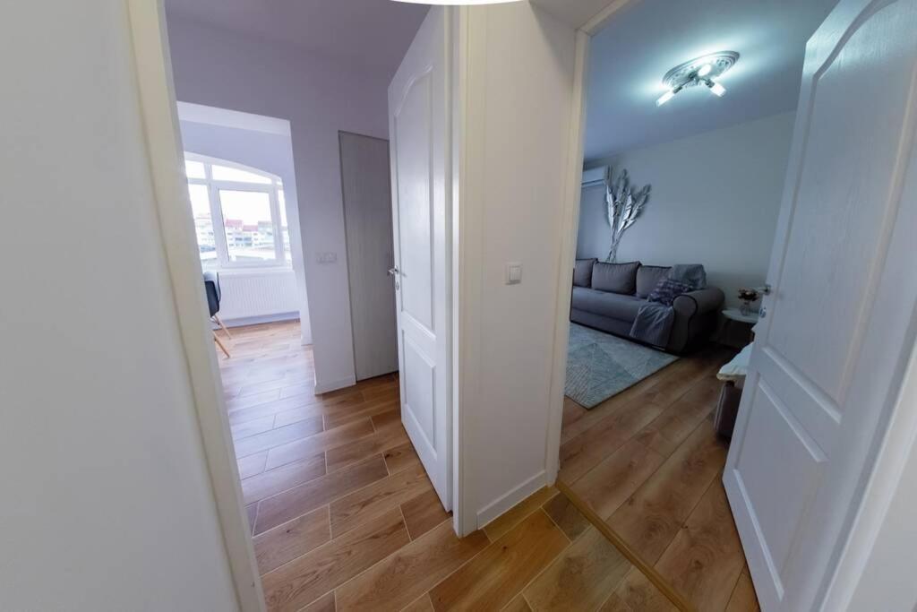 Studio With A View In City Center Търговище Екстериор снимка